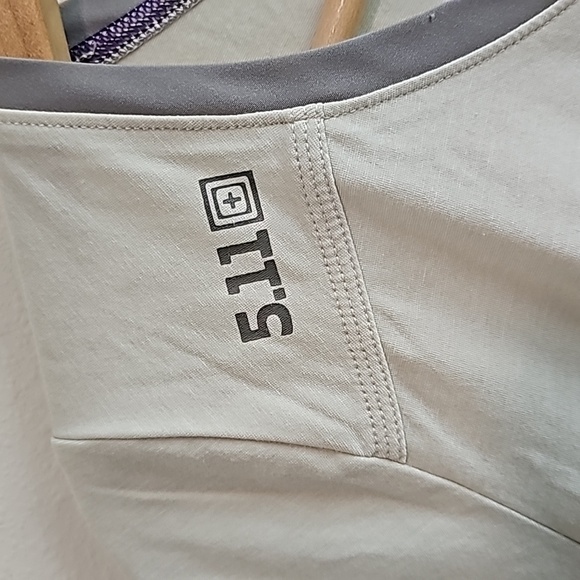[*3 Items For $20 In Bundle*] 5.11 Tactical short sleeve shirt/ Women’s medium. - Picture 3 of 6